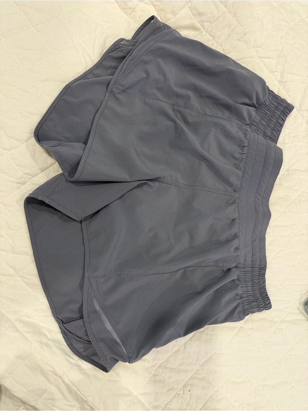 Hotty Hot High-Rise
Lined Short 4"
Colour Solar Grey